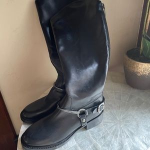 Like New condition Sigerson Morrison Boots